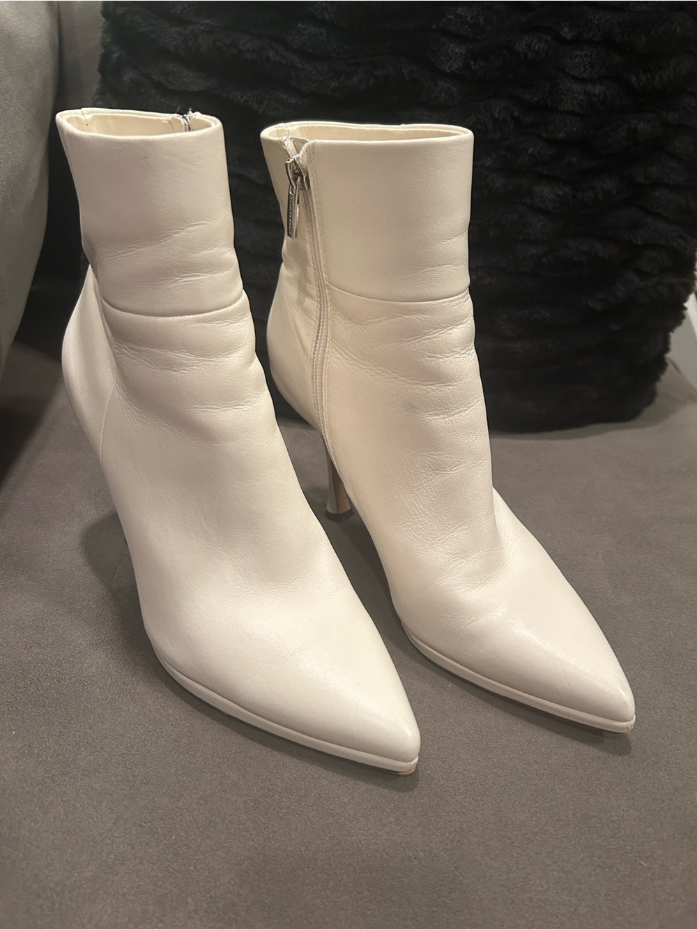 Vince Camuto Pitonnda Stiletto White Leather Pointed Toe Platform Boots. Sz 7.5M